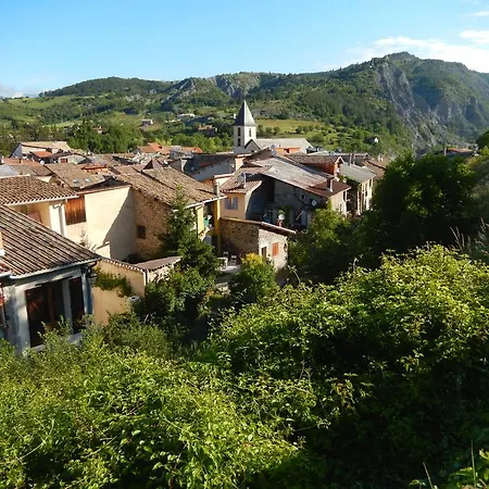 Camping Le Chene Campsite 3*